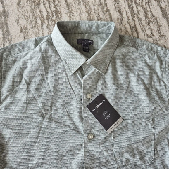 Van Heusen Men's Textured Short Sleeve Shirt Size Medium New - Picture 1 of 3